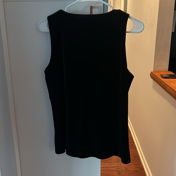 White House Black Market ladies velvet top - Picture 3 of 3